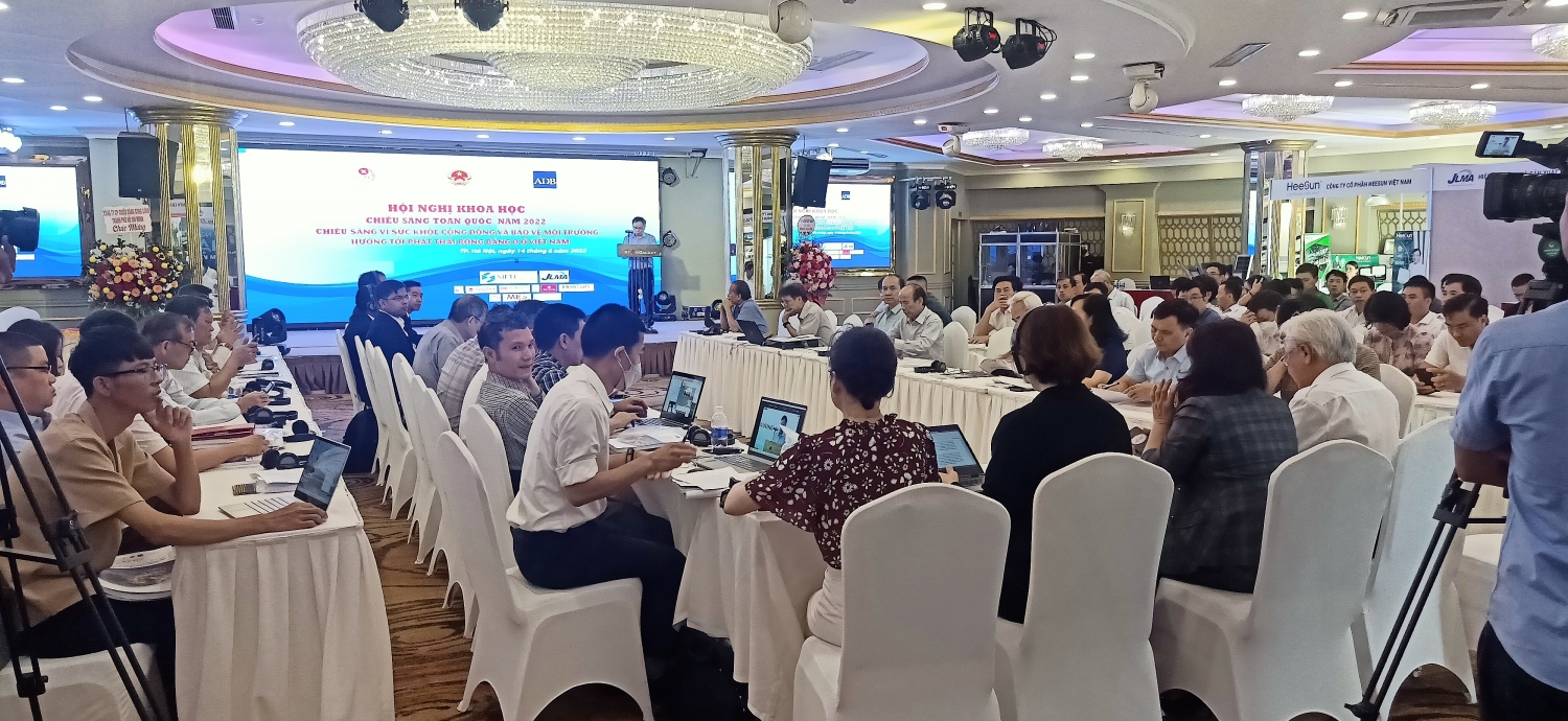 Hội nghị Khoa học Chiếu sáng toàn quốc năm 2022: Hướng tới mục tiêu phát thải ròng bằng 0 Hội nghị Khoa học Chiếu sáng toàn quốc năm 2022: Hướng tới mục tiêu phát thải ròng bằng 0