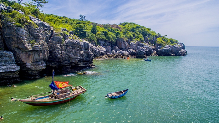 Biển Quỳnh níu chân du khách