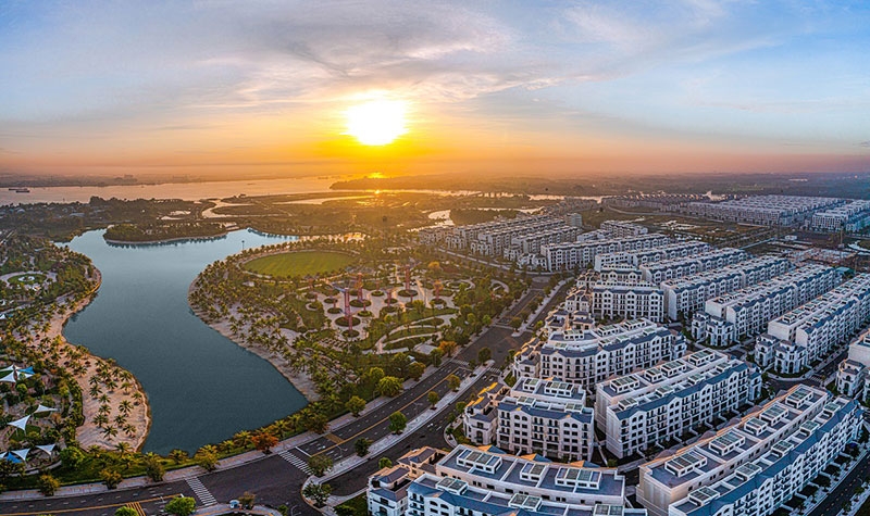 Vinhomes được vinh danh Top 10 chủ đầu tư bất động sản hàng đầu Việt Nam