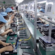 Tin tức kinh tế ngày 28/11: Xuất khẩu máy vi tính, sản phẩm điện tử và linh kiện đạt hơn 48 tỷ USD