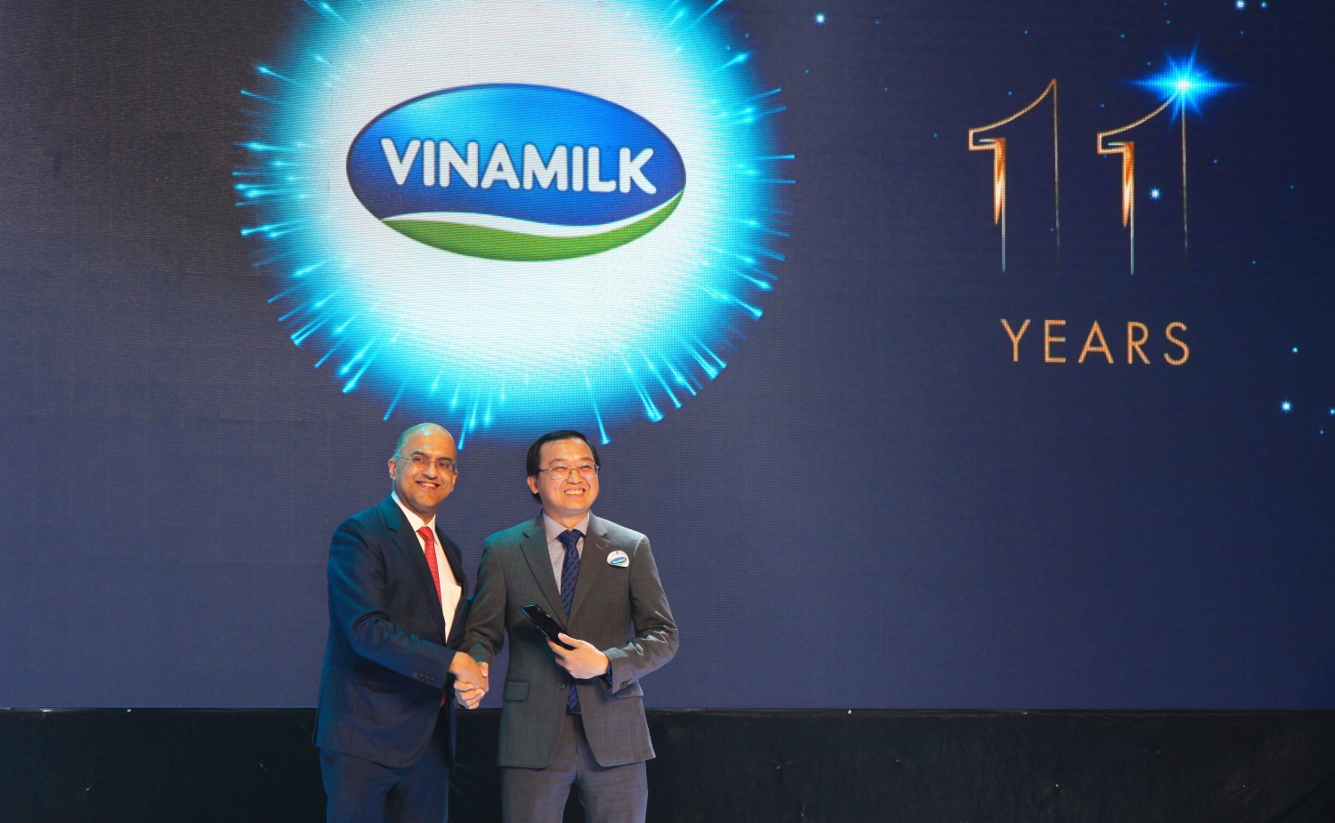 Vinamilk - Doanh nghiệp F&B duy nhất trong TOP 50 công ty kinh doanh hiệu quả nhất Việt Nam 11 năm liền
