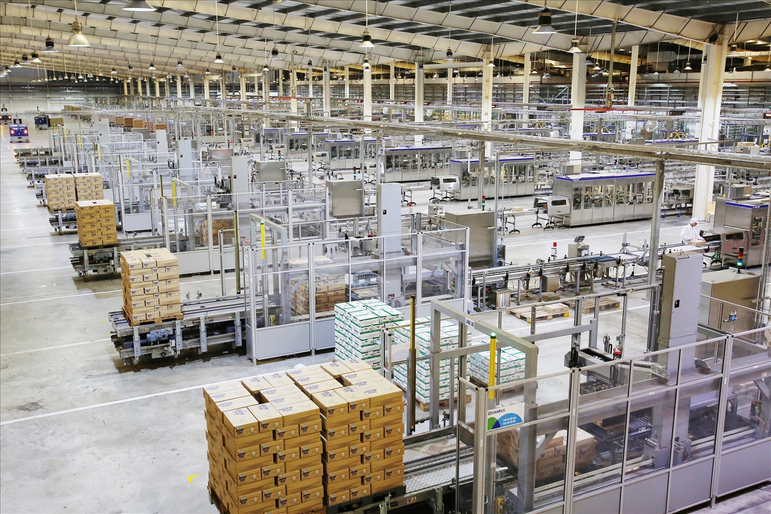 Vinamilk - Doanh nghiệp F&B duy nhất trong TOP 50 công ty kinh doanh hiệu quả nhất Việt Nam 11 năm liền