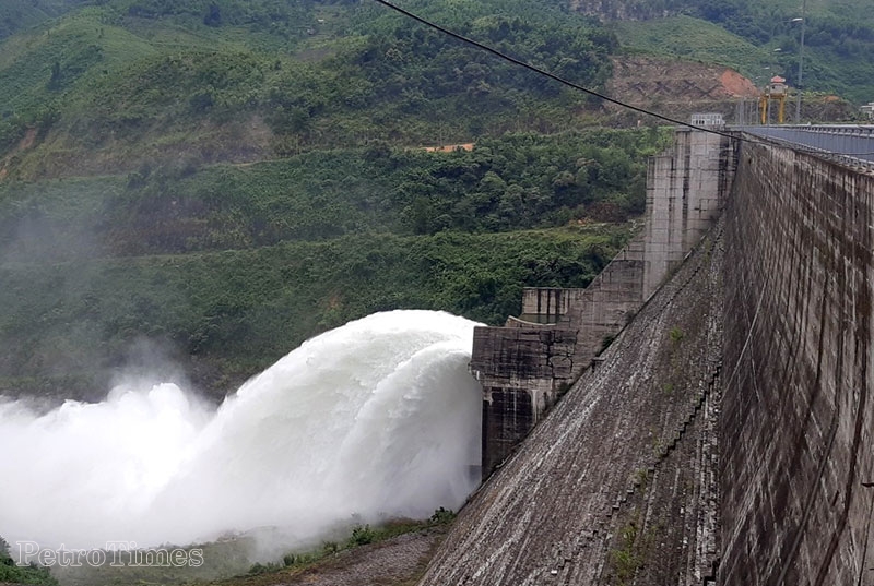 Quảng Ngãi: Mưa lớn diện rộng, nhiều khu vực bị ngập