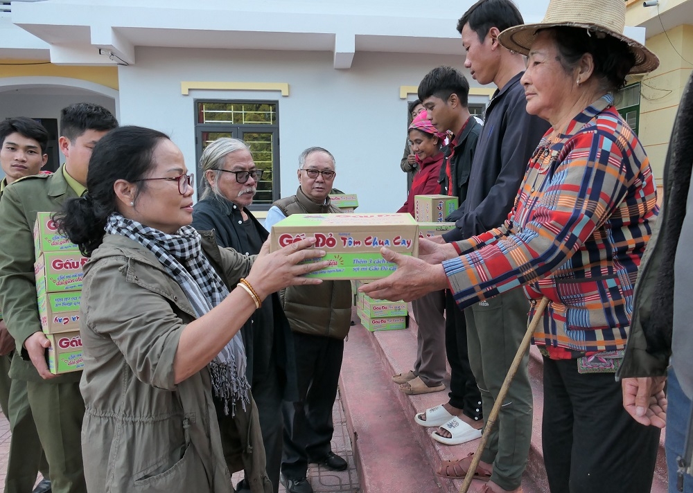Lại đến với bà con Điện Biên và Lai Châu