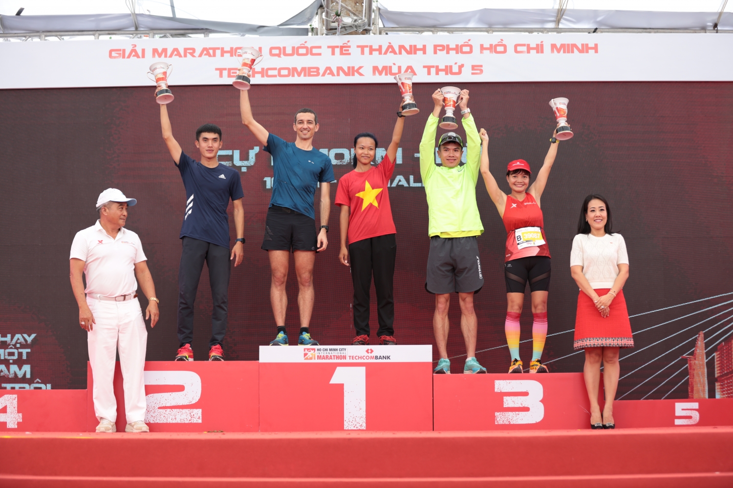 Gần 12.000 VĐV tham gia Giải Marathon Quốc tế TP HCM Techcombank mùa thứ 5