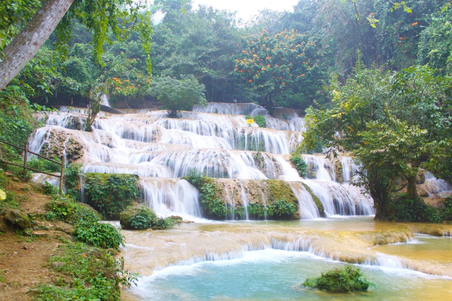 Check-in cùng vẻ đẹp hoang dã của thác Mây (Thanh Hóa)
