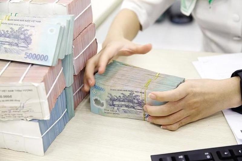 Ngân hàng đồng loạt giảm lãi suất huy động