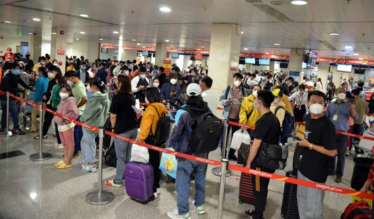 Khuyến cáo hành khách đi máy bay dịp Tết Quý Mão 2023