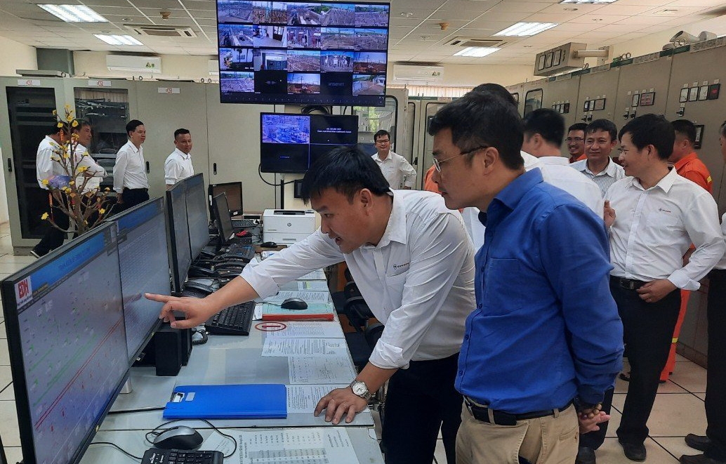 PTC3 vừa đảm bảo công tác quản lý vận hành lưới điện truyền tải, vừa tổ chức các hoạt động vui Xuân – đón Tết