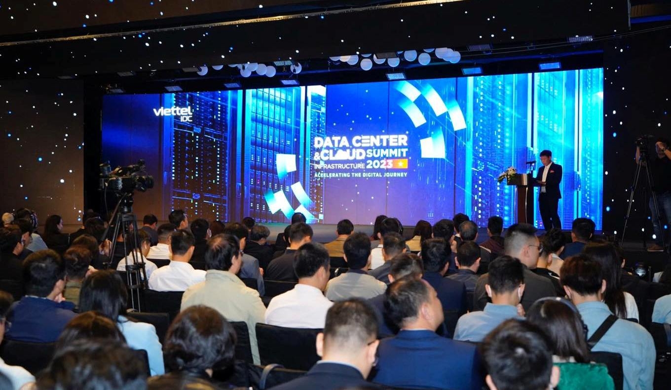 DCCI Summit 2023: Tăng tốc cho hành trình số