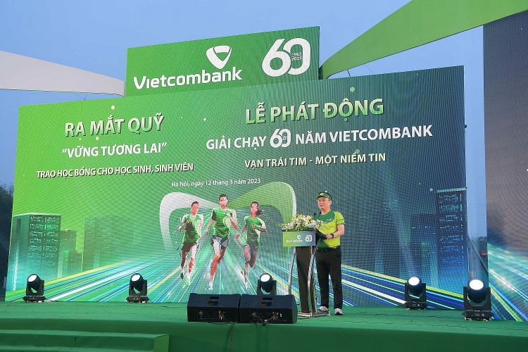 Vietcombank ra mắt Quỹ “Vững tương lai” và phát động Giải chạy 60 năm “Vạn trái tim - Một niềm tin”