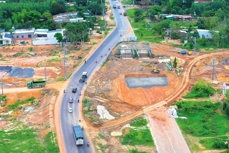 Giao bổ sung, điều chỉnh kế hoạch đầu tư công trung hạn cho bộ, địa phương