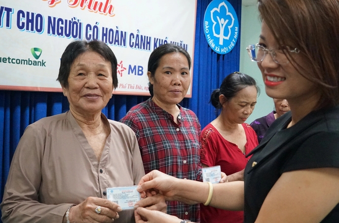 Quy định hưởng 100% BHYT thay đổi ra sao trong năm 2023?