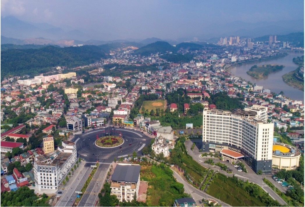 Tin bất động sản nổi bật tuần qua: Quyền sở hữu chỉ chấm dứt khi chung cư bị phá dỡ