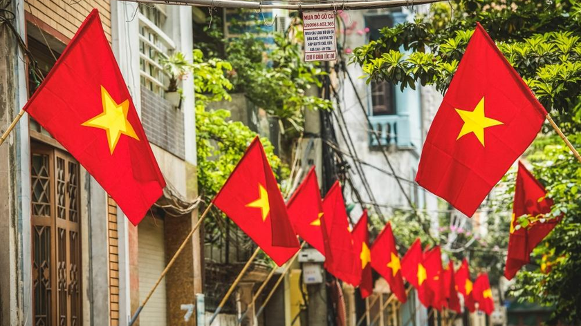 Nghỉ lễ 30/4 kéo dài 5 ngày, người đi làm quyền lợi ra sao?