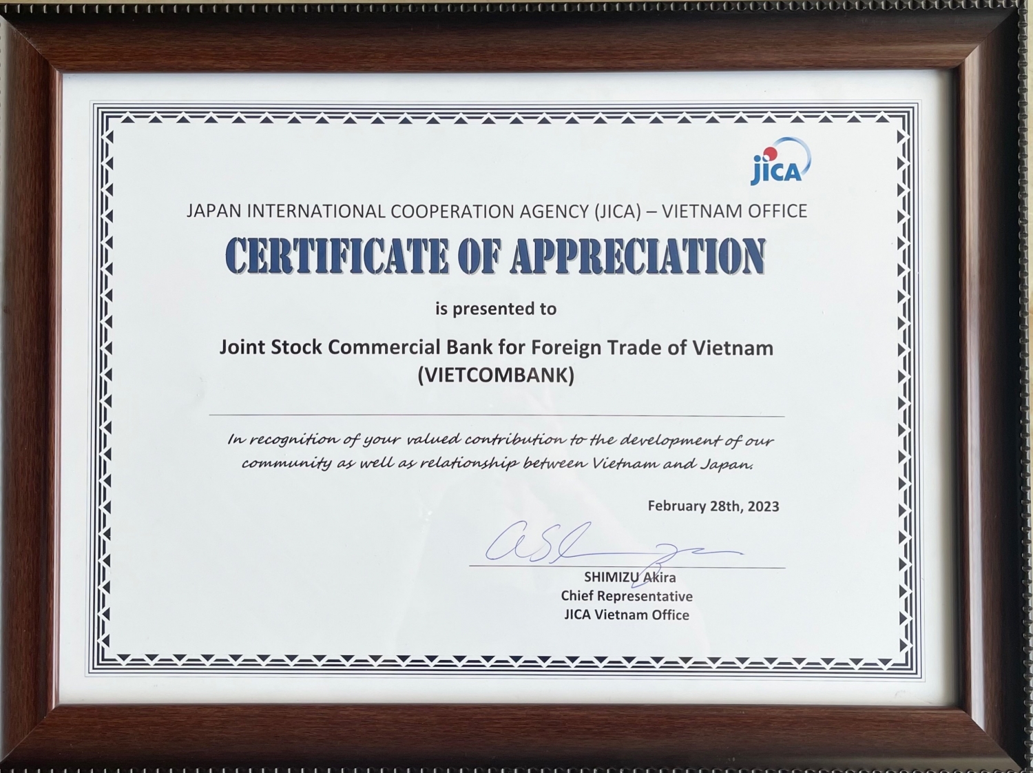 JICA trao tặng kỷ niệm chương cống hiến cho Vietcombank