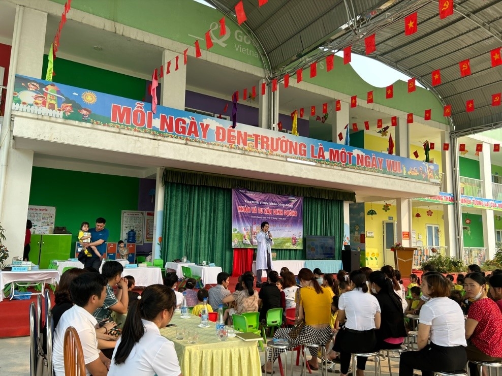 Vinamilk đẩy mạnh chương trình chăm sóc dinh dưỡng trẻ em và người cao tuổi năm 2023
