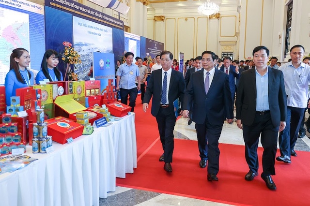 Thủ tướng: Tạo thuận lợi để Khánh Hòa huy động cao nhất các nguồn lực