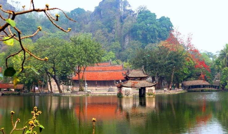 Khai mạc “Hành trình du lịch văn hóa lịch sử” khám phá chùa Thầy
