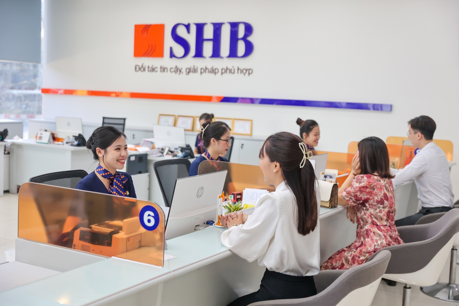 Tin ngân hàng ngày 1/5: Quý I/2023, ACB lãi trước thuế hơn 5.156 tỷ đồng