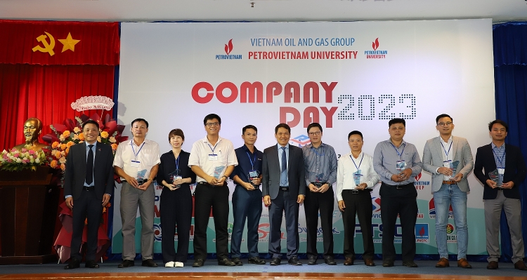 Trường Đại học Dầu khí Việt Nam (PVU) tổ chức thành công Ngày hội Company Day 2023 Trường Đại học Dầu khí Việt Nam (PVU) tổ chức thành công Ngày hội Company Day 2023