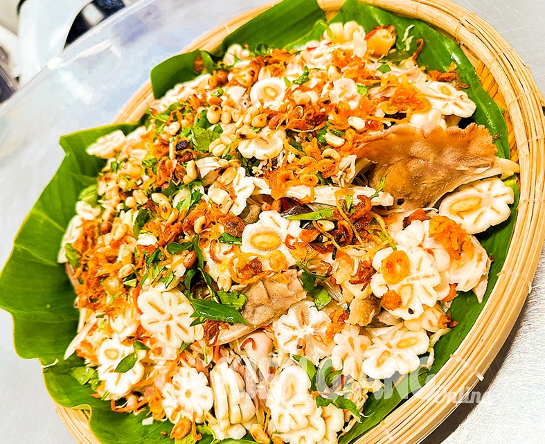 Gỏi gà măng cụt: Ẩm thực đặc sắc của Bình Dương