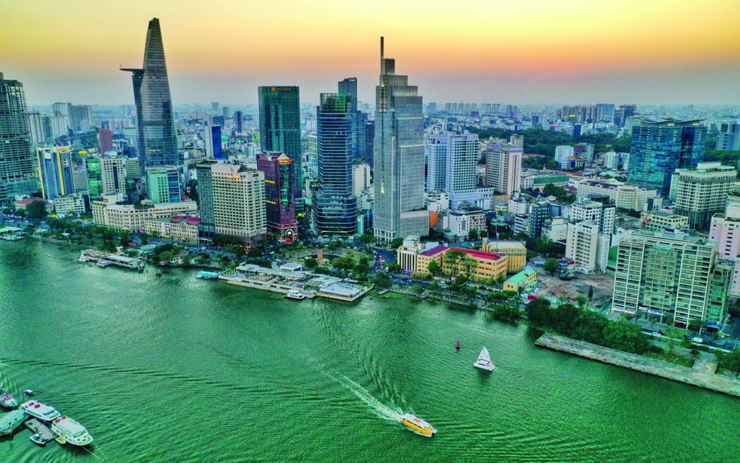 “Đòn bẩy” để TP HCM đột phá