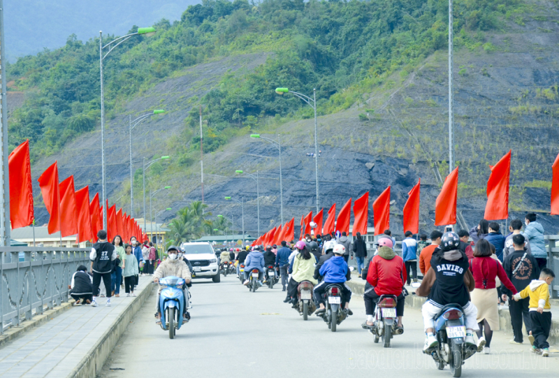 Điện Biên: Để du lịch Mường Lay phát triển xứng tầm