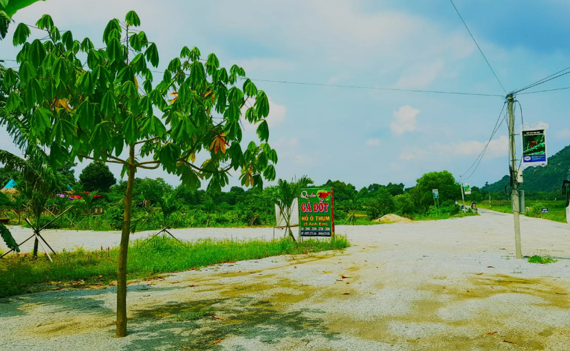Về Tri Tôn - An Giang thưởng thức hương vị gà đốt Ô Thum