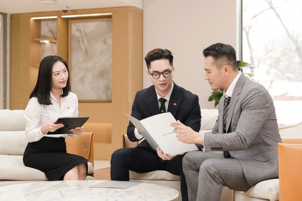 Techcombank được vinh danh “Ngân hàng xuất sắc nhất việt nam và Châu Á Thái Bình Dương” ở hai hạng mục giải pháp giao dịch cho khách hàng doanh nghiệp