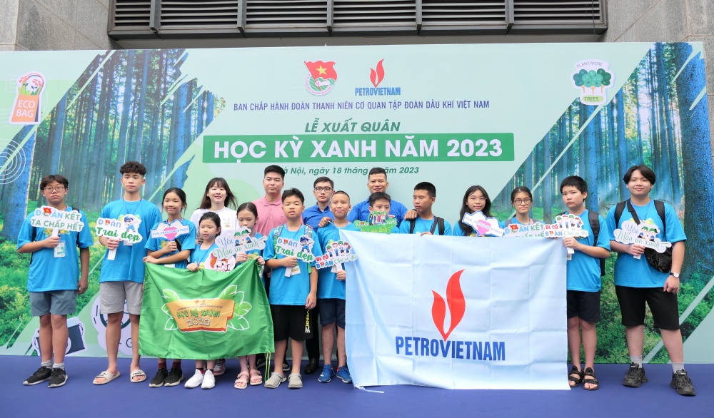 Đoàn Thanh niên Cơ quan Tập đoàn tổ chức Lễ xuất quân 