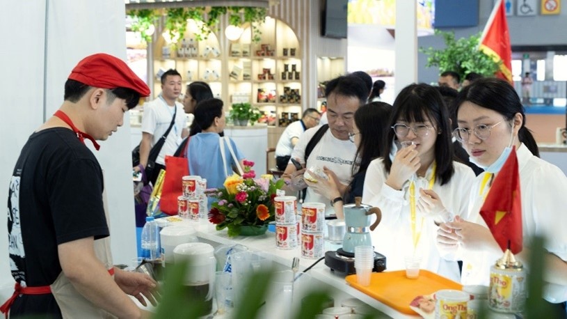 Sữa đặc Ông Thọ (Vinamilk) tạo ấn tượng tại hội chợ Quảng Châu, Trung Quốc