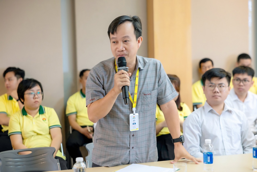 Đối thoại giữa Tổng Giám đốc và người lao động mới làm việc tại PVCFC