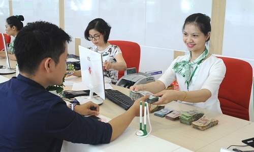 Thông tư 06: Mở rộng quy định cho khách hàng vay để trả nợ