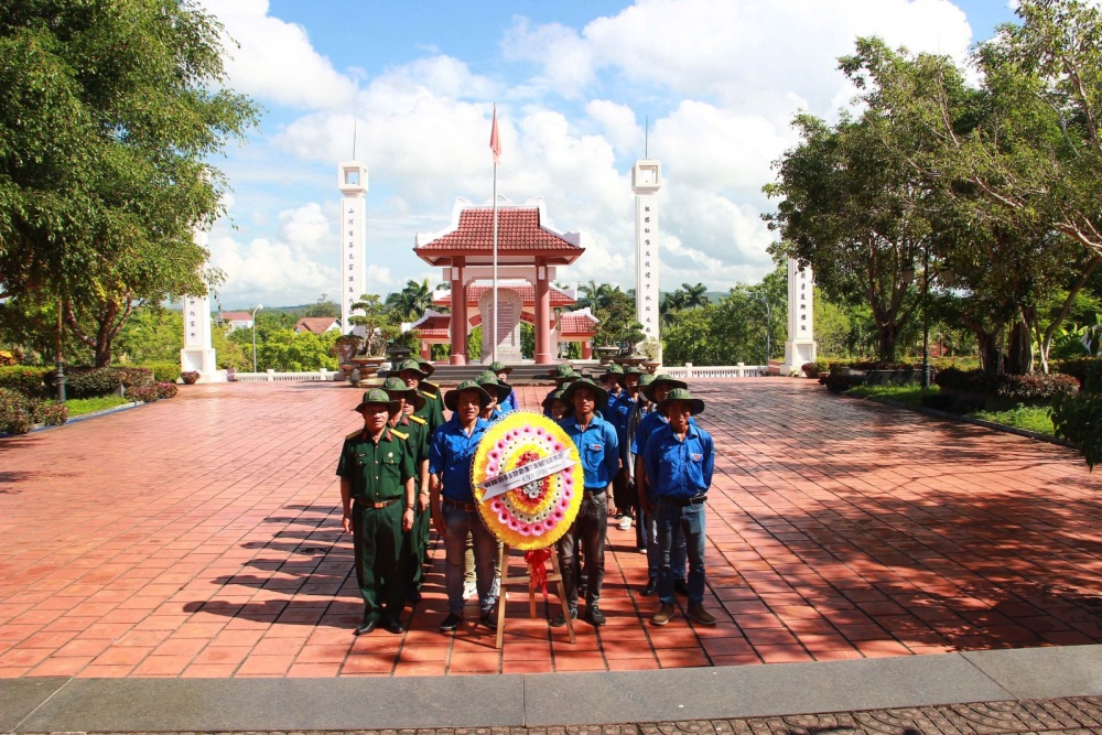 Hội CCB và Đoàn Thanh niên DQS tổ chức Chương trình về nguồn nhân kỉ niệm 76 năm Ngày Thương binh - Liệt sĩ 27/7 Hội CCB và Đoàn Thanh niên DQS tổ chức Chương trình về nguồn nhân kỉ niệm 76 năm Ngày Thương binh - Liệt sĩ 27/7