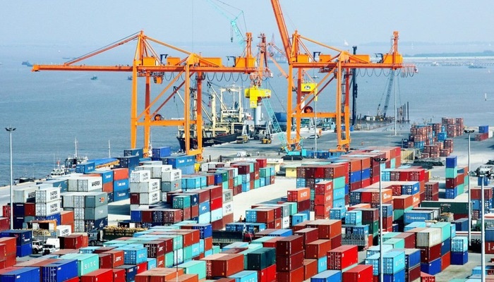 Tin tức kinh tế ngày 3/8: Thu ngân sách từ xuất nhập khẩu giảm gần 20%