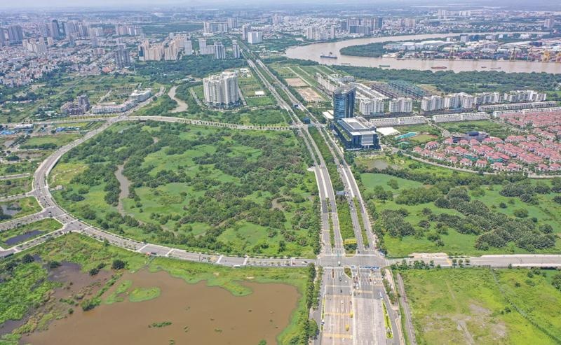 Tin bất động sản tuần qua: Hàng nghìn căn hộ tái định cư bỏ hoang ở Hà Nội xuống cấp nghiêm trọng