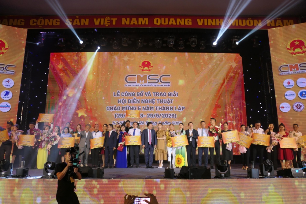 Công bố và trao giải Hội diễn nghệ thuật kỷ niệm 5 năm thành lập Ủy ban Quản lý vốn nhà nước tại doanh nghiệp