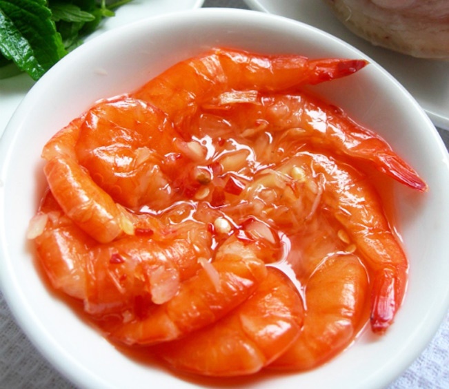 Những đặc sản mà bạn có thể mua về làm quà khi du lịch Huế