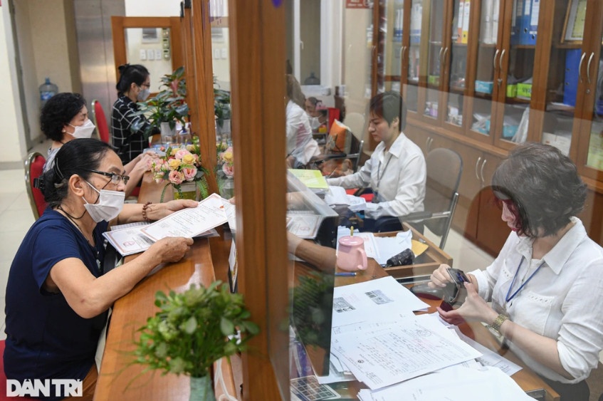 Lao động thuộc đối tượng tinh giản biên chế không bị trừ tỷ lệ hưởng lương hưu (Ảnh minh họa: Tố Linh).