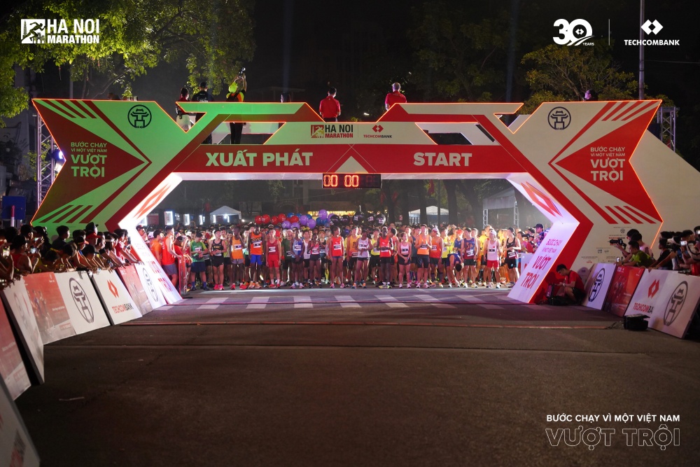 9,000 vận động viên tham gia “Bước chạy vì một việt nam vượt trội”, gắn kết cộng đồng và bứt phá những kỷ lục cá nhân