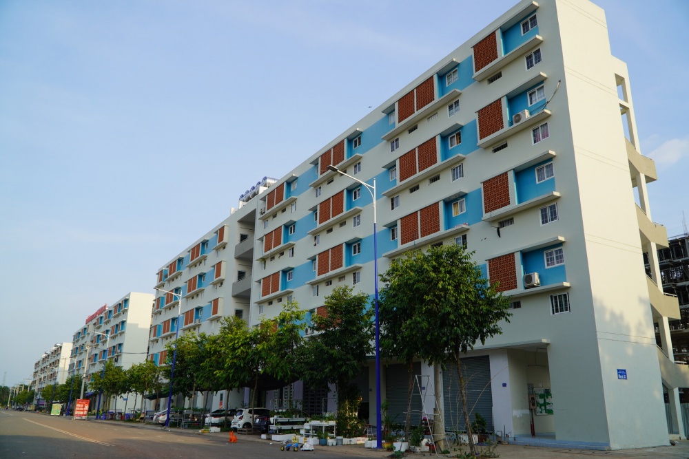 Tin bất động sản ngày 26/9: Làm thế nào để giải quyết vấn đề thiếu nhà ở xã hội?