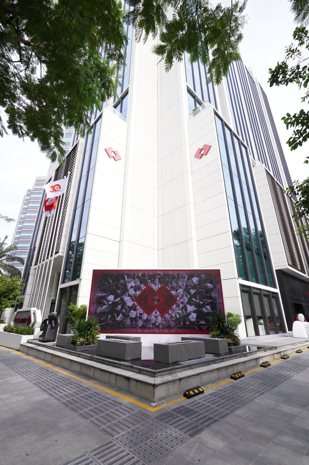 Techcombank khai trương trụ sở mới tại Hà Nội và Thành phố Hồ Chí Minh Techcombank khai trương trụ sở mới tại Hà Nội và Thành phố Hồ Chí Minh