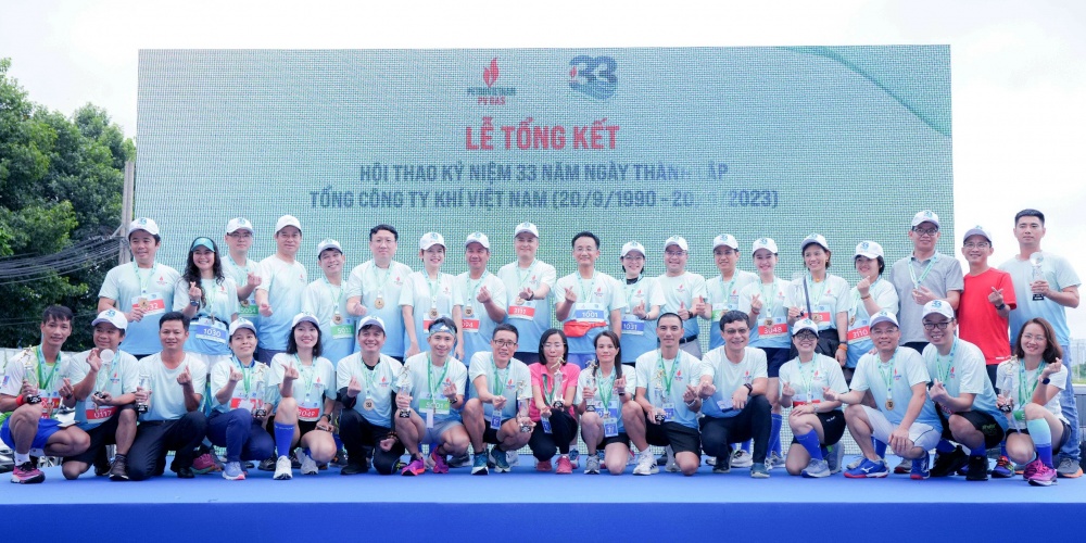 Ban Lãnh đạo PV GAS chúc mừng các cá nhân/đội tuyển đạt giải của Hội thao PV GAS 2023