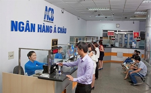 Tin ngân hàng ngày 10/10: Lãi suất tiền gửi giảm mạnh Tin ngân hàng ngày 10/10: Lãi suất tiền gửi giảm mạnh