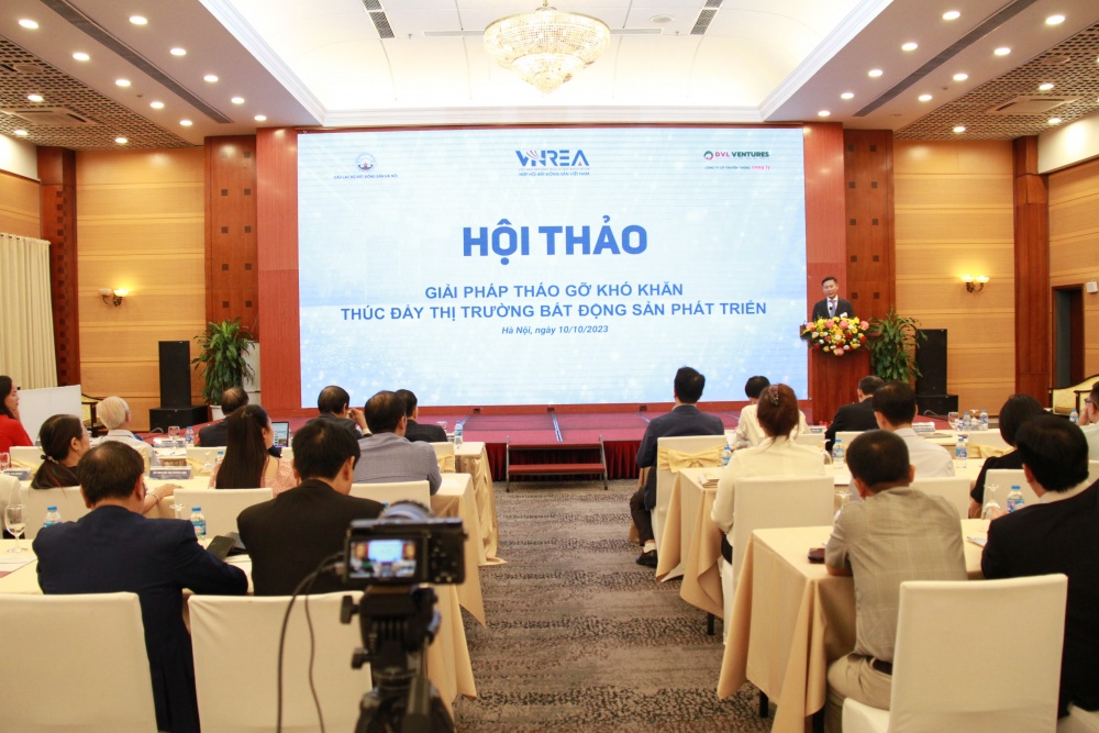 Loạt giải pháp tháo gỡ khó khăn, thúc đẩy thị trường bất động sản phát triển bền vững