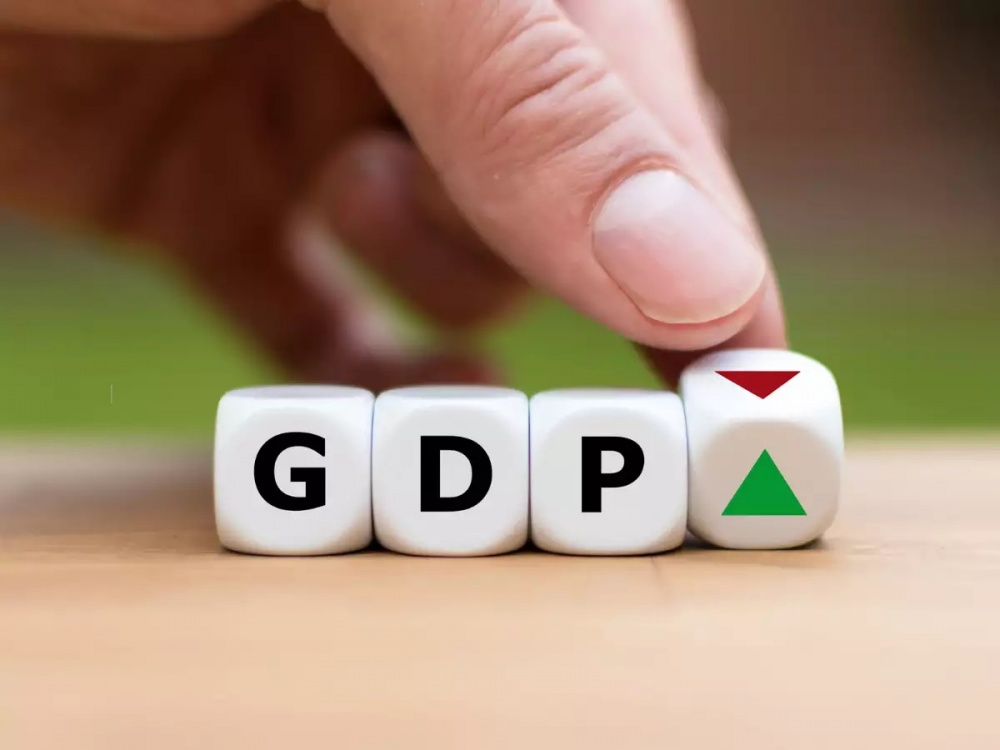 IMF nâng dự báo tăng trưởng GDP của Nga lên gần 50%