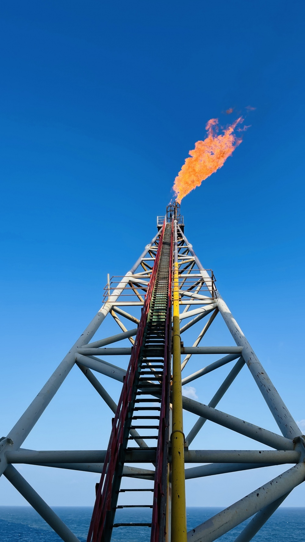 Tác phẩm dự thi Petrovietnam trong tôi: Tác giả Phạm Ngọc Phương Tác phẩm dự thi