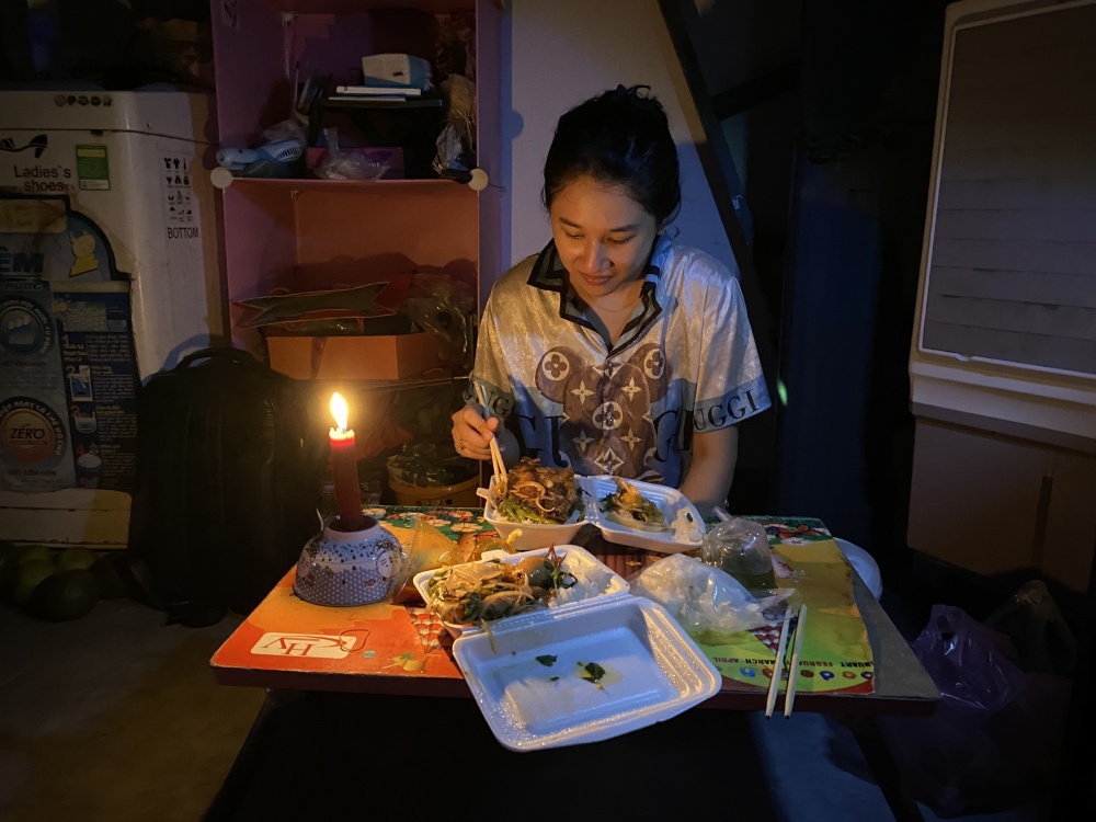 Nhiều nơi tại Đà Nẵng bị cắt điện, sạt lở do mưa lớn nhiều ngày qua