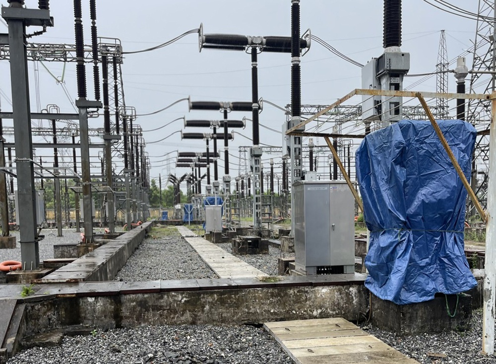 Đà Nẵng: Hệ thống truyền tải điện vận hành an toàn trước mưa lớn kéo dài